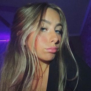 Meet your Posher, Carly